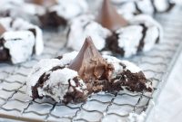 Cocoa Blossom Cookies Recipe: Crispy Chocolate Flower Cookies