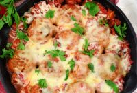 Cheesy Turkey Meatball Skillet Recipe with Marinara and Mozzarella