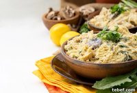 Spaghetti Squash Pasta with Artichokes and Mushrooms