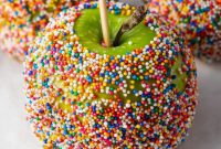 How to Make Classic Caramel Apples at Home in 5 Steps