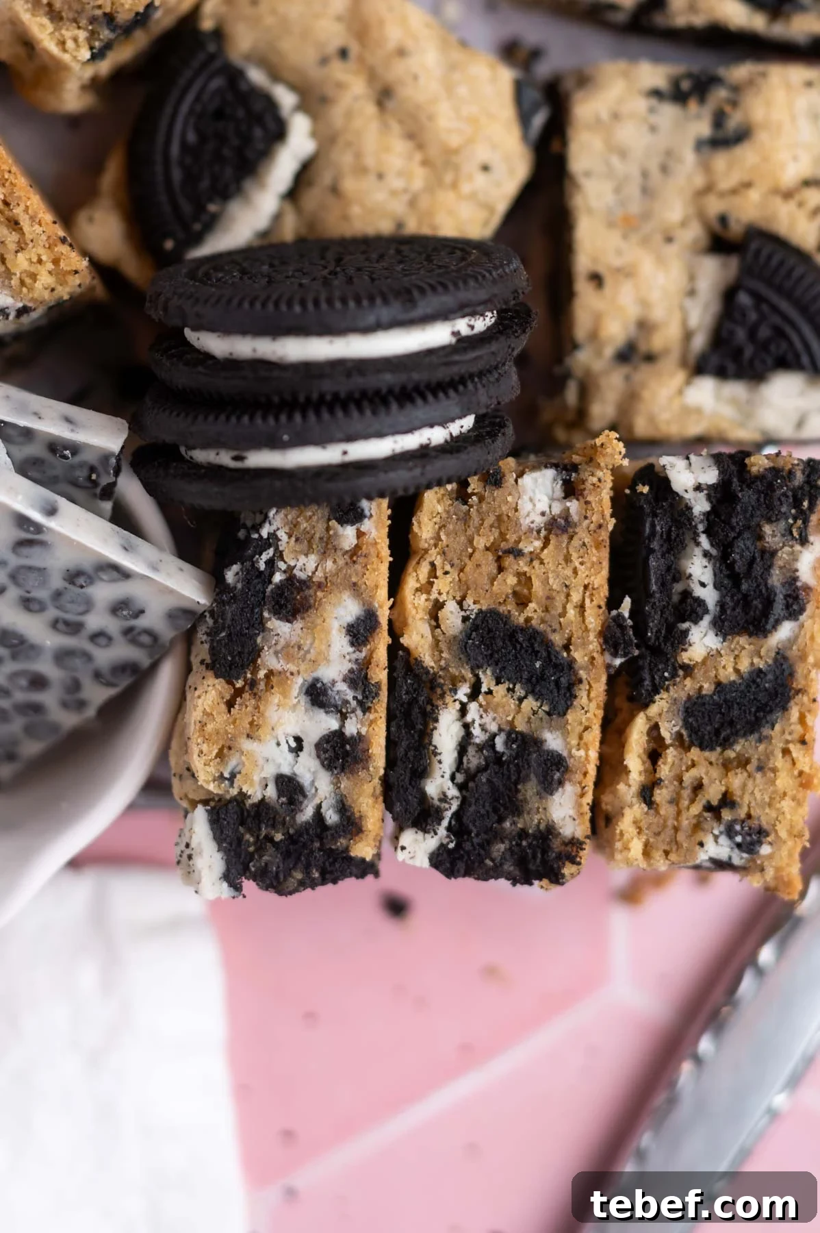 look at the inside texture of cookies and cream bars