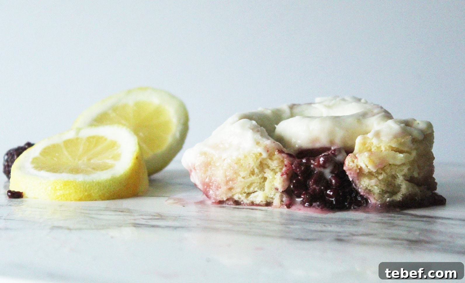 Blackberry Lemon Sweet Rolls Recipe — Soft Citrus-Rolled Buns 2 blackberry lemon sweet rolls