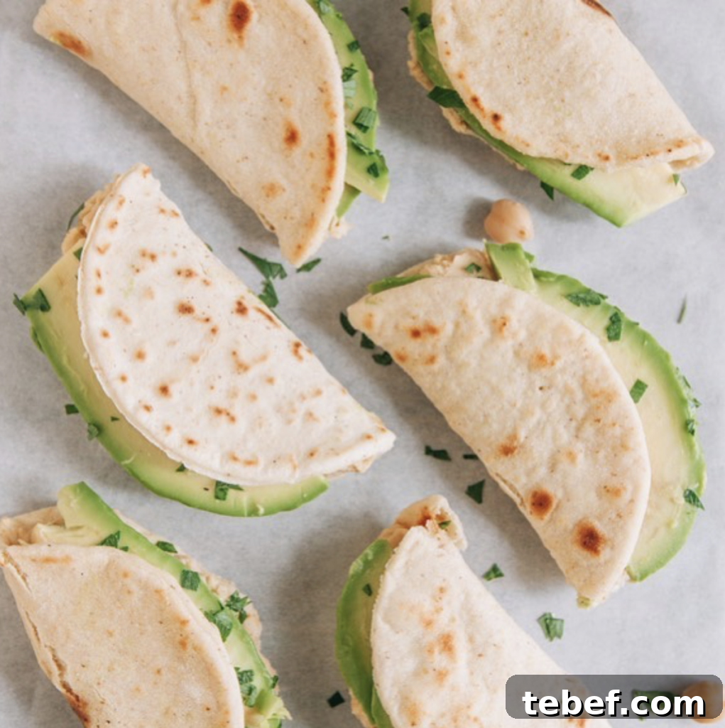 Looking for easy school lunch ideas? This list has it all! Easy main dishes, salad sides, high protein snacks, veggie dips, and dessert.