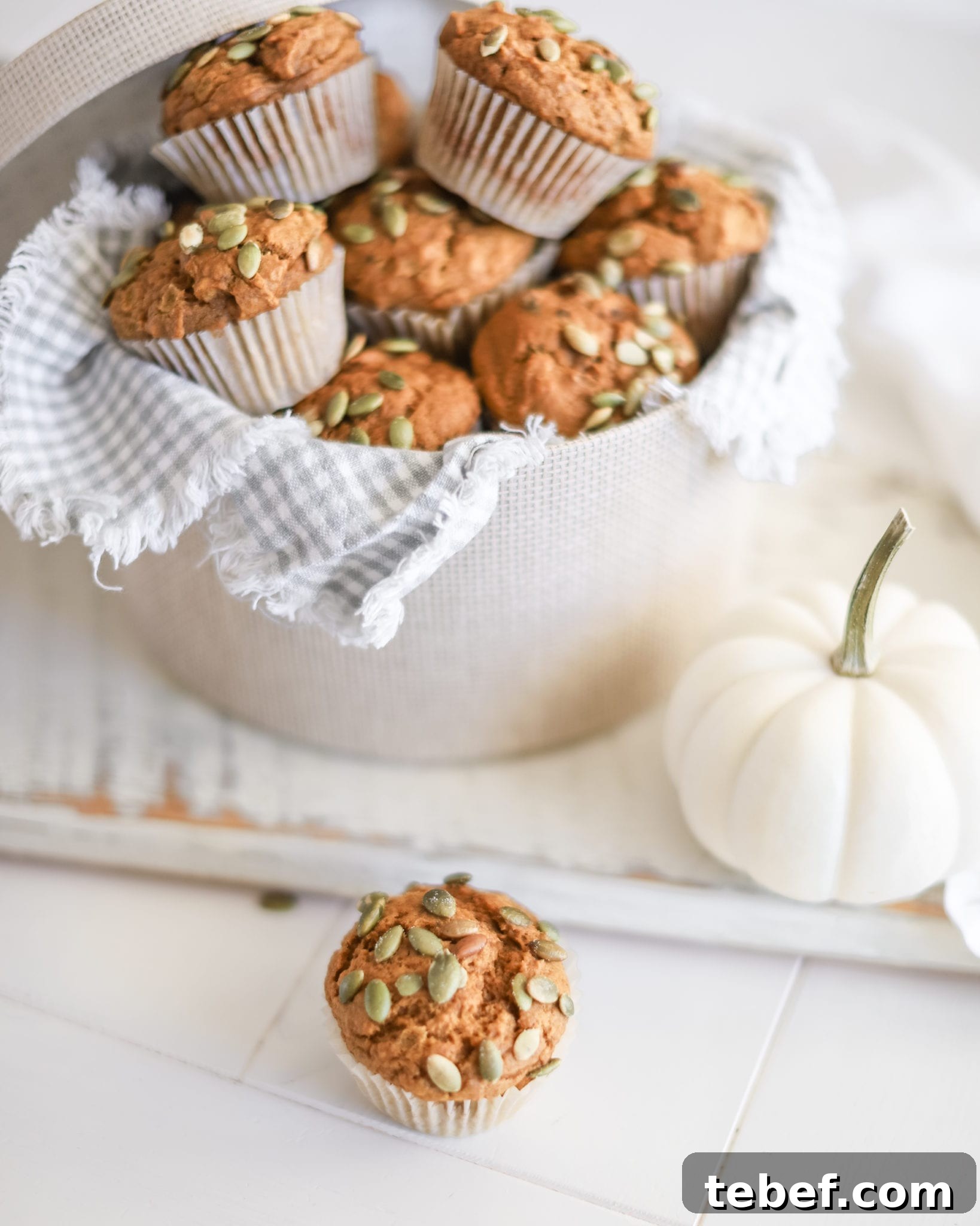 Moist Pumpkin Muffins with Warm Spices Recipe 2 Pumpkin Muffins with a gluten free and vegan option. Simple and easy for fall breakfasts!