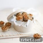 Moist Pumpkin Muffins with Warm Spices Recipe 6 Pumpkin Muffins with a gluten free and vegan option. Simple and easy for fall breakfasts!