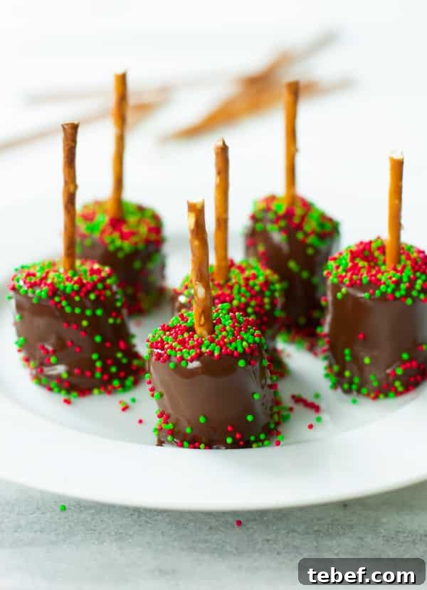 How to Make Adorable Snowman Chocolate Cups for Winter Treats 5 christmas-chocolate-banana-treats1