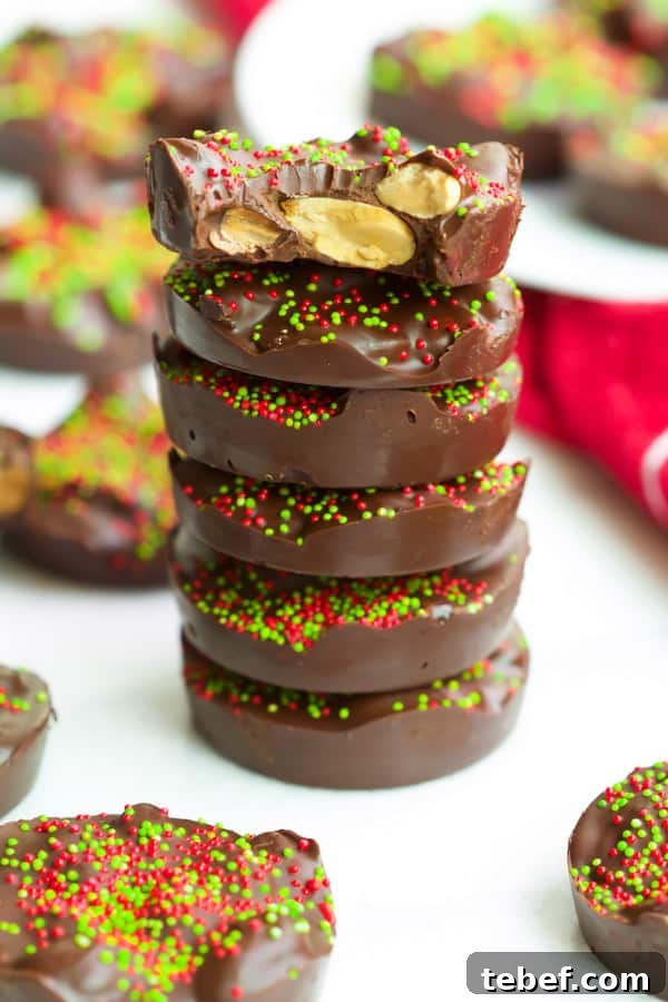 How to Make Adorable Snowman Chocolate Cups for Winter Treats 4 christmas-almond-chocolate-cups-4