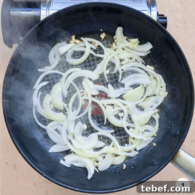 Chicken Noodle Stir-Fry with Garlic Soy Glaze 4 img 787 3
