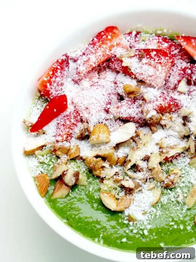 Anti-Inflammatory Green Smoothie Bowl for Better Wellness 2 Green Smoothie Bowl. This tasty anti-inflammatory recipe for a green smoothie bowl makes a super healthy breakfast or a healthy snack that is full of antioxidants, vitamins & minerals. It's also vegan, gluten-free, dairy-free and paleo! Super easy and takes only 5-minutes to make, try it! | www.beautybites.org