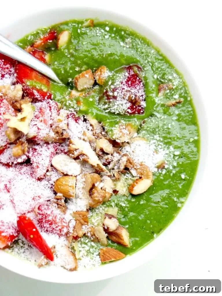 Anti-Inflammatory Green Smoothie Bowl for Better Wellness 4 Green Smoothie Bowl. This tasty anti-inflammatory recipe for a green smoothie bowl makes a super healthy breakfast or a healthy snack that is full of antioxidants, vitamins & minerals. It's also vegan, gluten-free, dairy-free and paleo! Super easy and takes only 5-minutes to make, try it! | www.beautybites.org