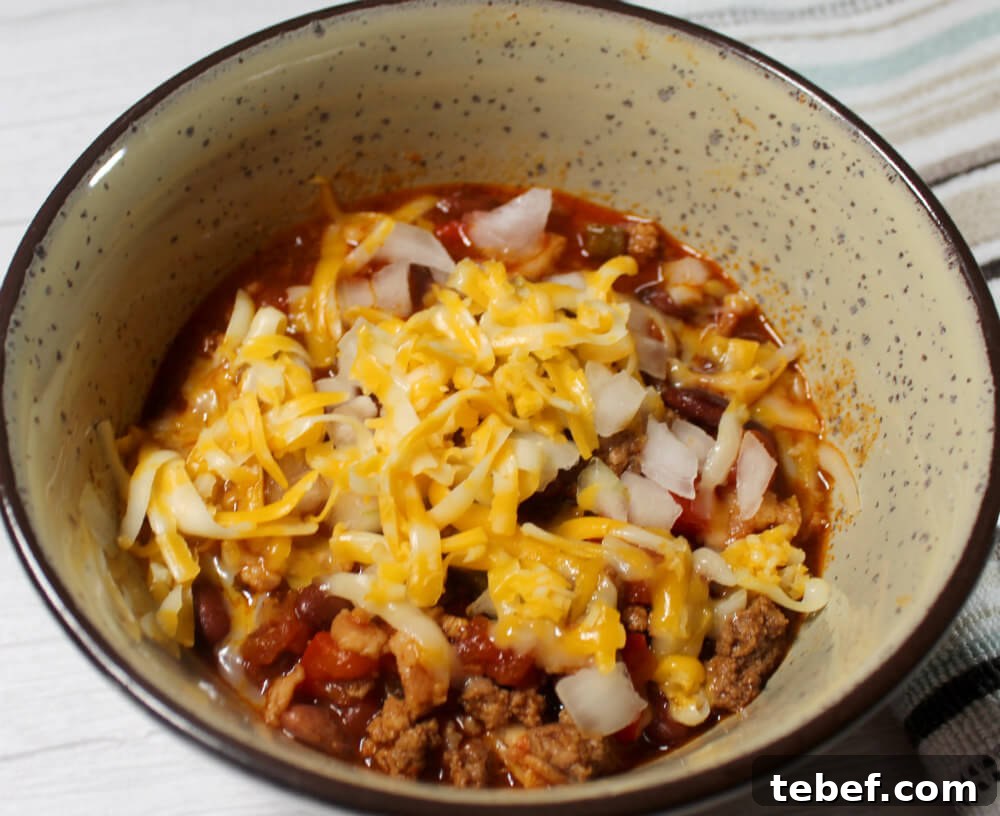 Keto Beef and Bacon Chili Recipe: Hearty Low-Carb Comfort Meal 3 Low-Carb Beef and Bacon Chili2